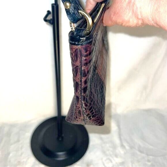 Brahmin Women's Pecan Croc-Embossed Leather Shoulder Bag - EUC - Picture 4 of 15